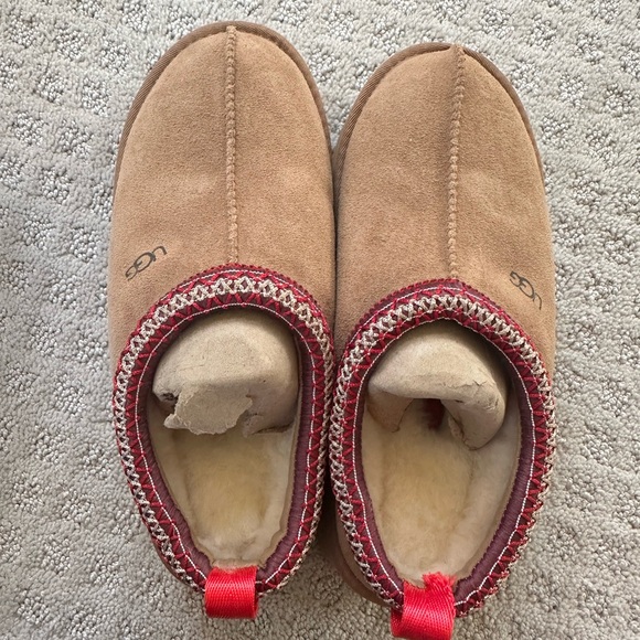 ***NEW***Ugg Tazz platform women’s size 8. - Picture 6 of 12